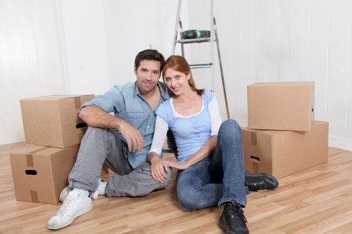 Safe packing materials and labelled boxes for a Belgravia house move